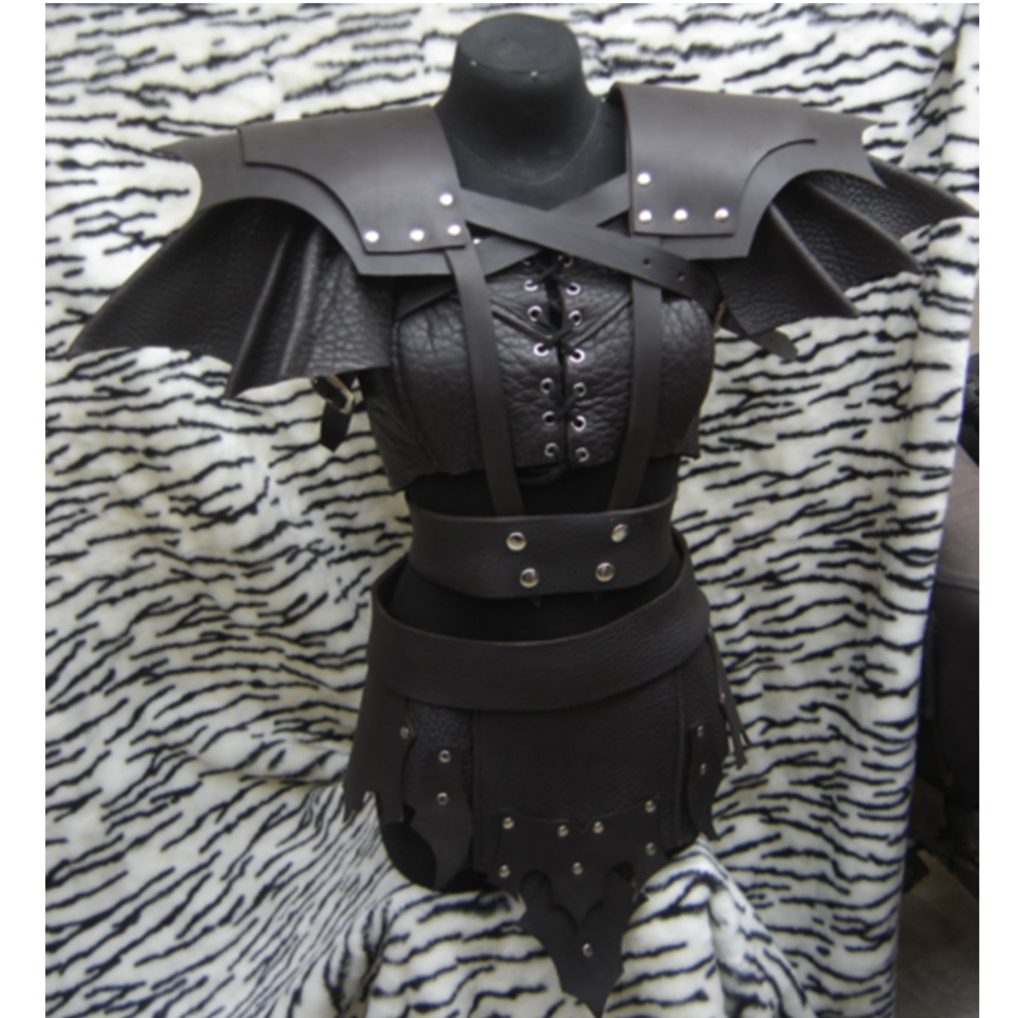 Genuine Leather Women's Medieval Armor with Cauldrons - leather taboo