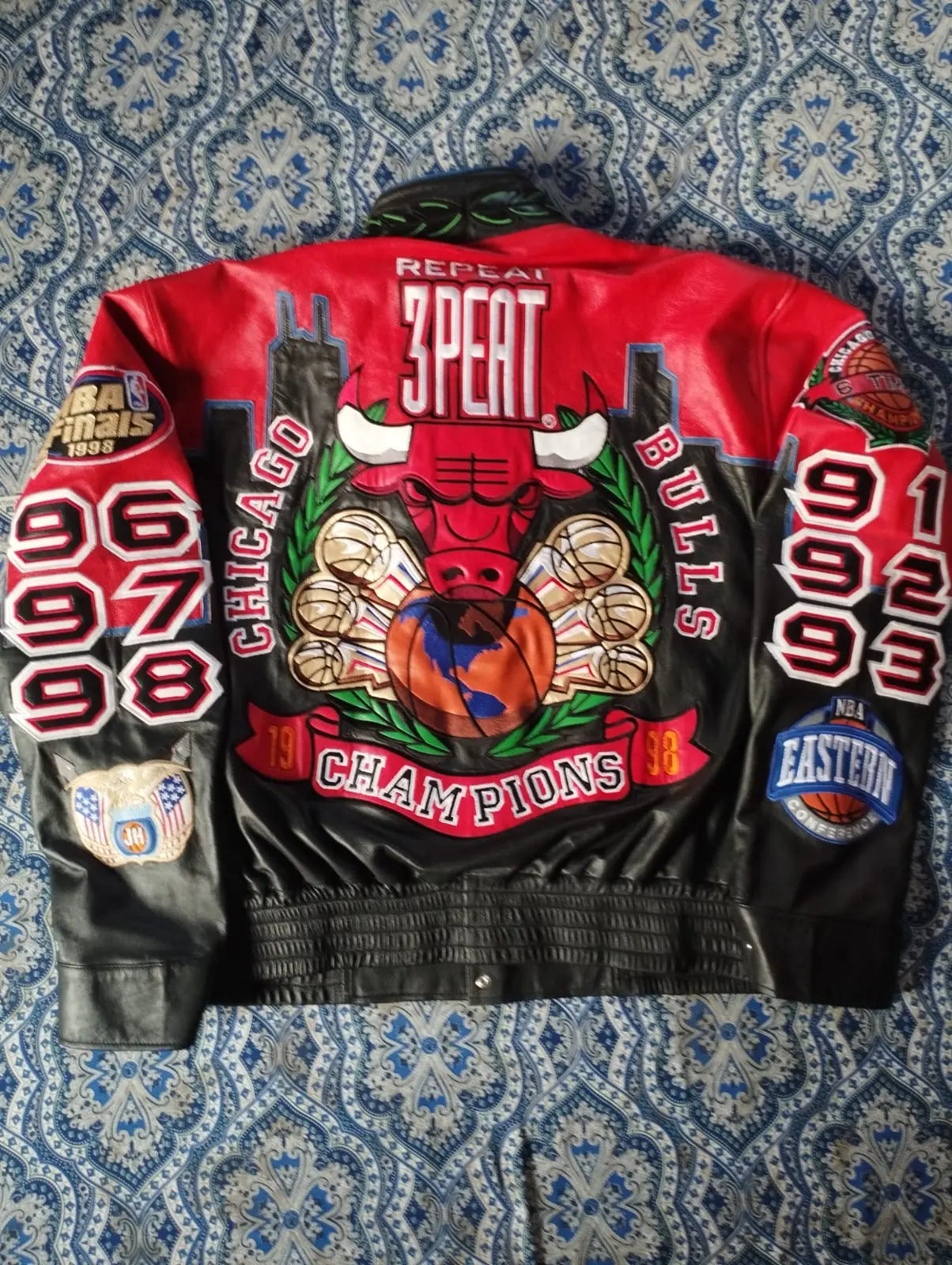 Chicago bulls 3 peat repeat leather jacket 1998 Jeff Hamilton vintage Chicago - Leather taboo