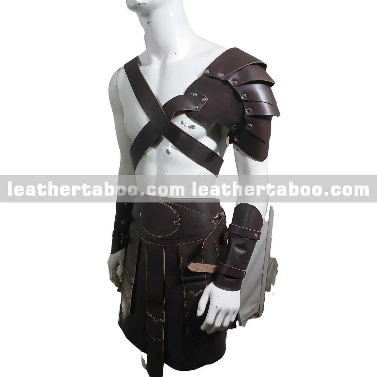 Handcrafted Gladiator Leather Armor Set – Roman Warrior Costume – Men’s Spartan Cosplay Outfit – Medieval LARP Leather Armor