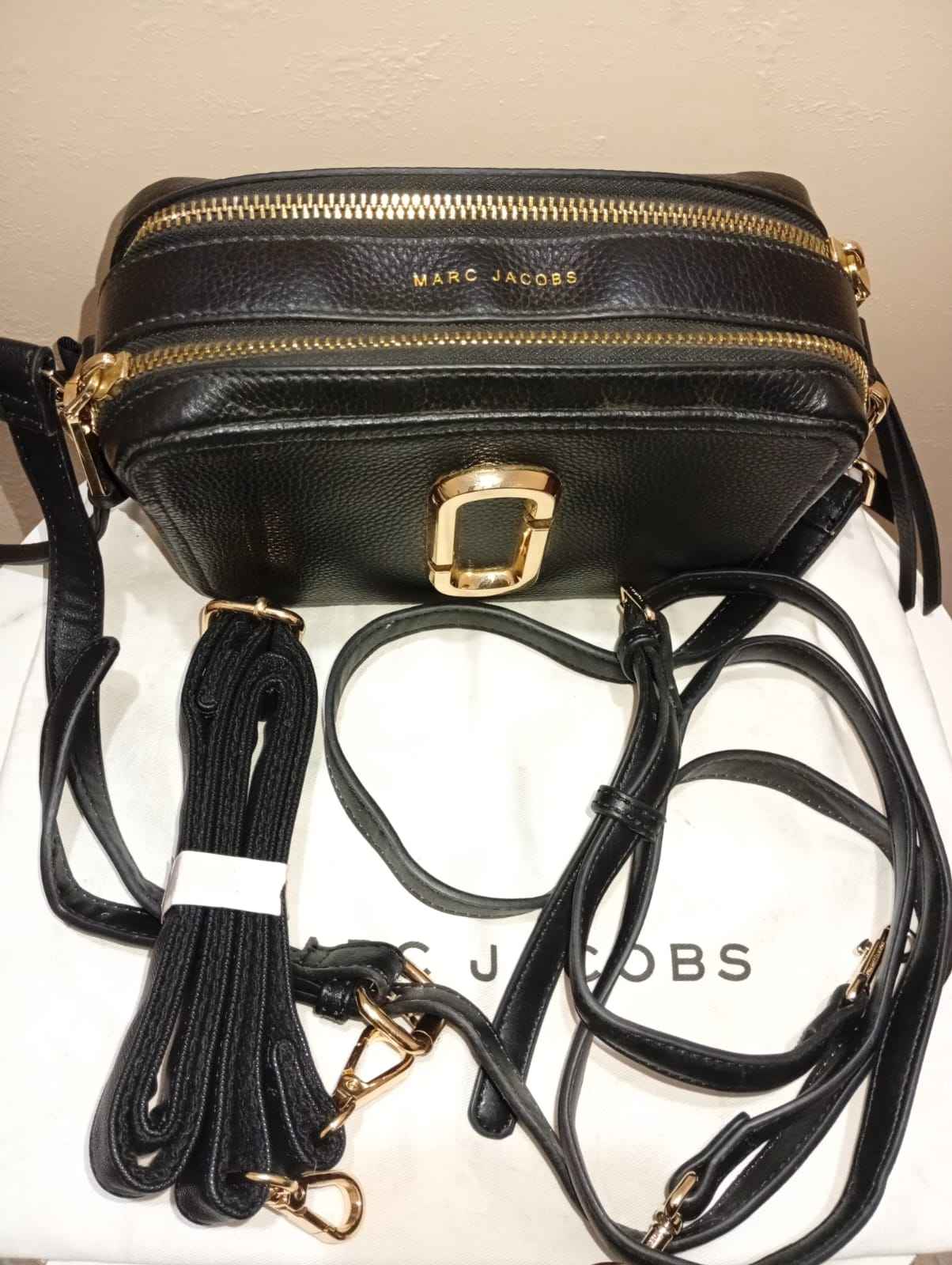 MARC JACOBS Marc Jacobs Snapshot bag in saffiano leather