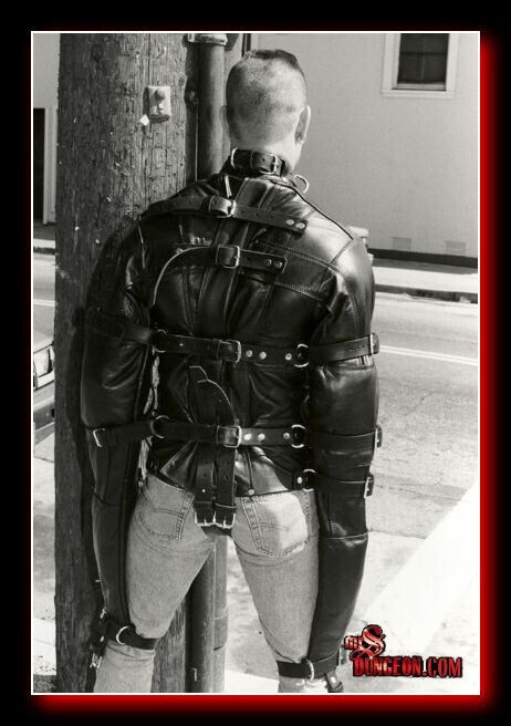 Leather bondage asylum Straitjacket BDSM Extreme Restricted Leather armbinder