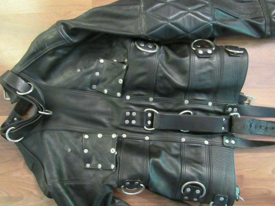 *Leather bondage asylum Straitjacket BDSM Extreme Restricted Leather armbinder